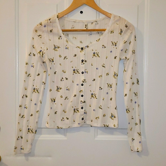 Mudd White Floral Top - Picture 1 of 3